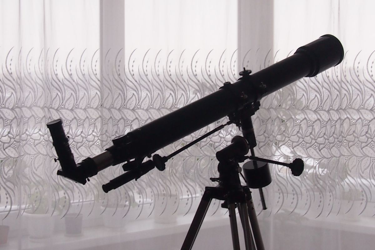 What Does Focal Mean? Telescope Guru